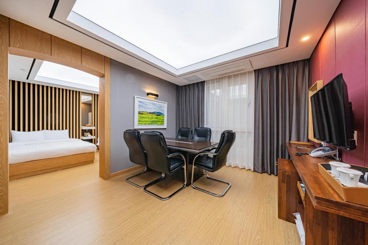 Duzon Business Hotel Gwangju Metropolitan City Dış mekan fotoğraf